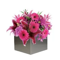 Pretty Pink Flowers Arrangement