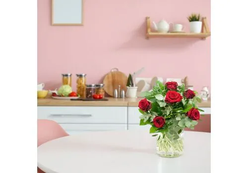 6 Red Roses bunch life kitchen