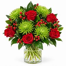 Red mix of flowers in a bunch